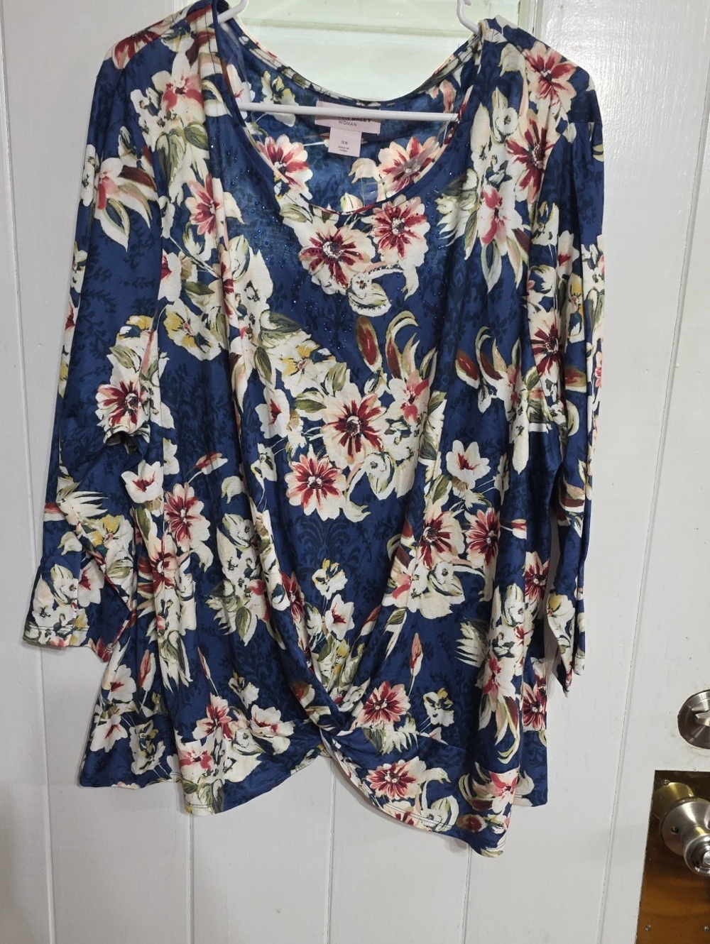 NWT Allison Daley Women's Blouse Twisted Hem Blingy Neckline Floral Comfort 3X